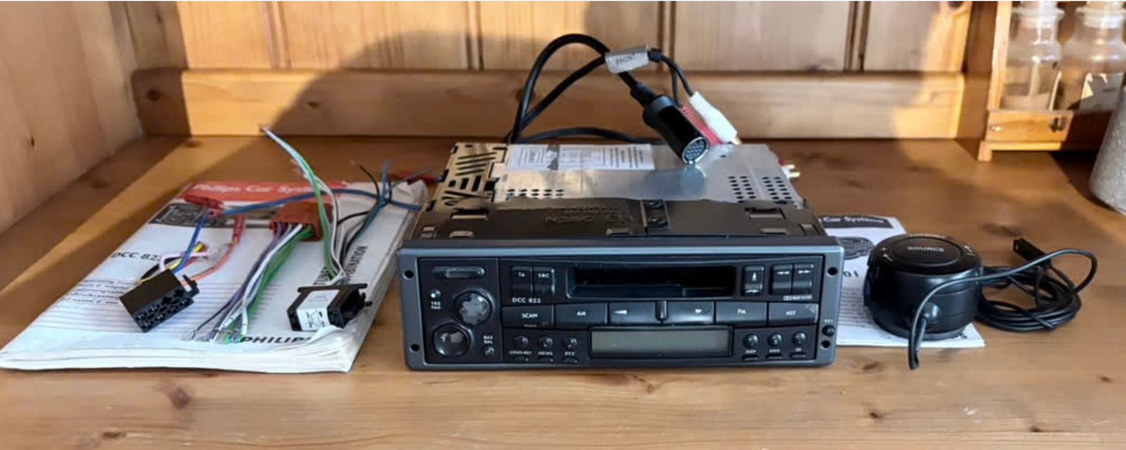 Philips Dcc 822 radio met remote, Manuel, frame, Ophalen of Verzenden, Gebruikt