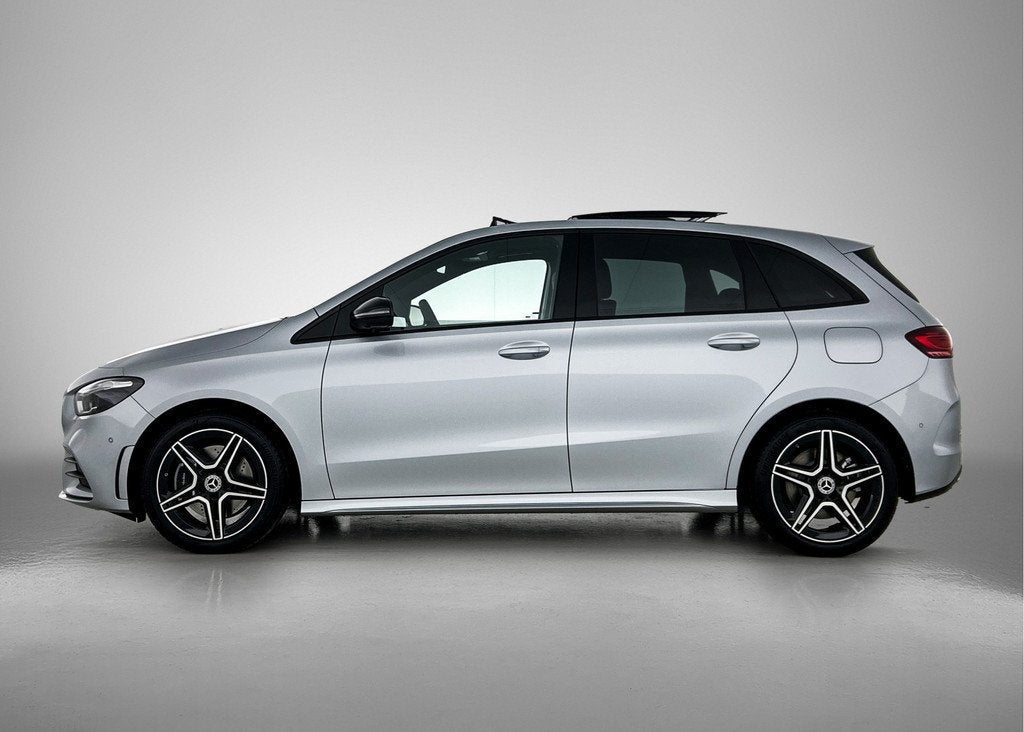 Mercedes-Benz B-Klasse 250 e Business Solution AMG | Premium, Auto's, Mercedes-Benz, 12 maanden, 4 cilinders, Bedrijf, Hybride Elektrisch/Benzine