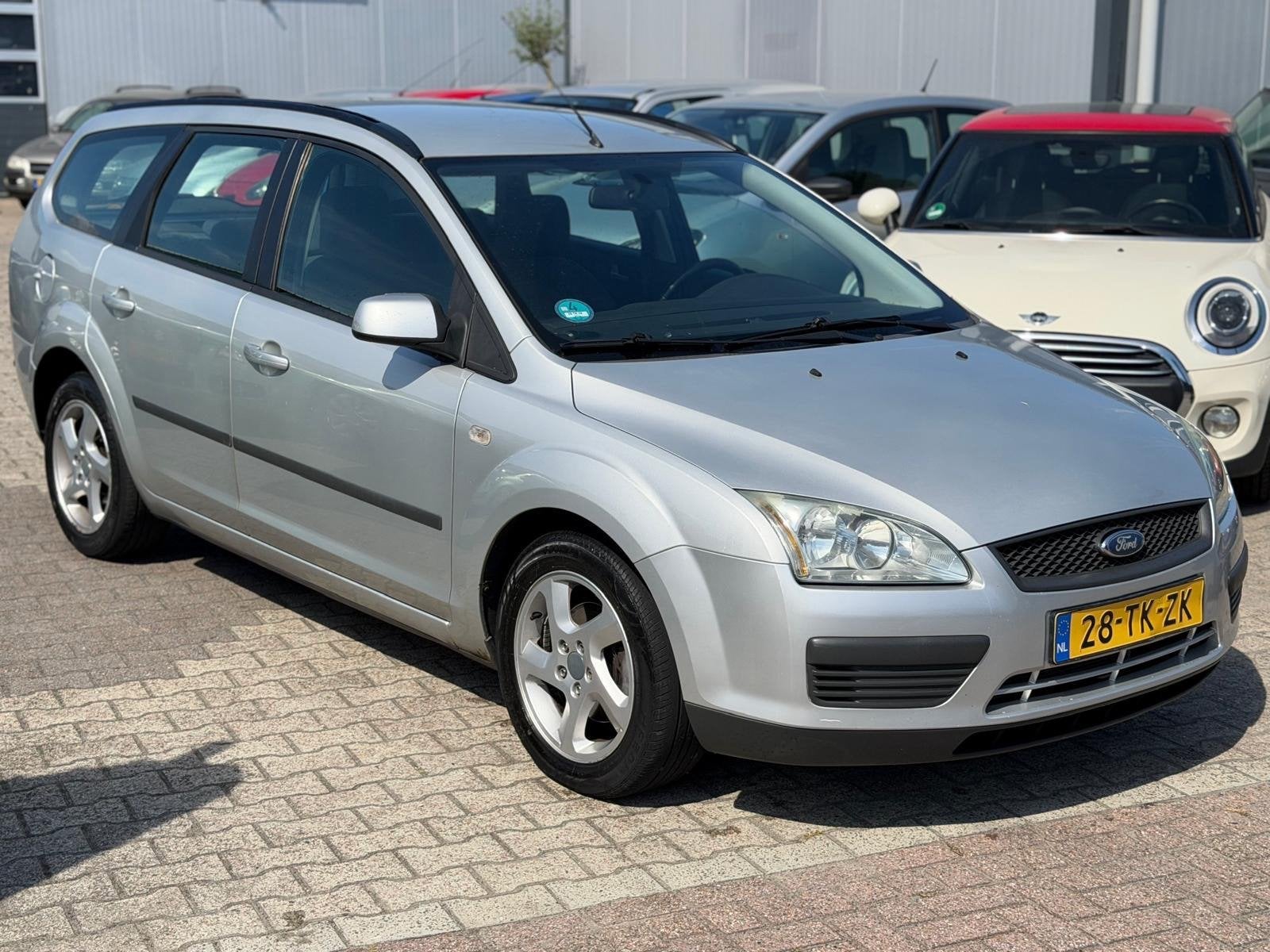 Ford Focus Wagon 1.6-16V Trend 2006 Airco Automaat Nieuwe AP, 1596 cc, 101 pk, Gebruikt, 4 cilinders