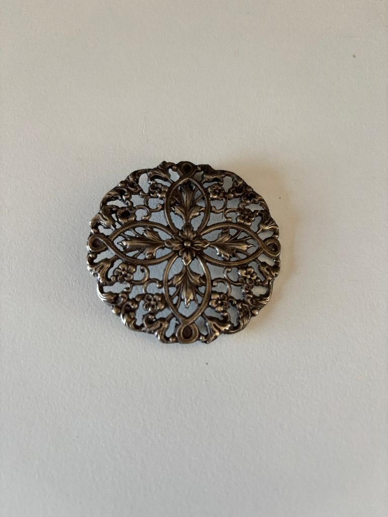 Broche - filigrain, Ophalen of Verzenden, Zo goed als nieuw, Zilver, Overige materialen