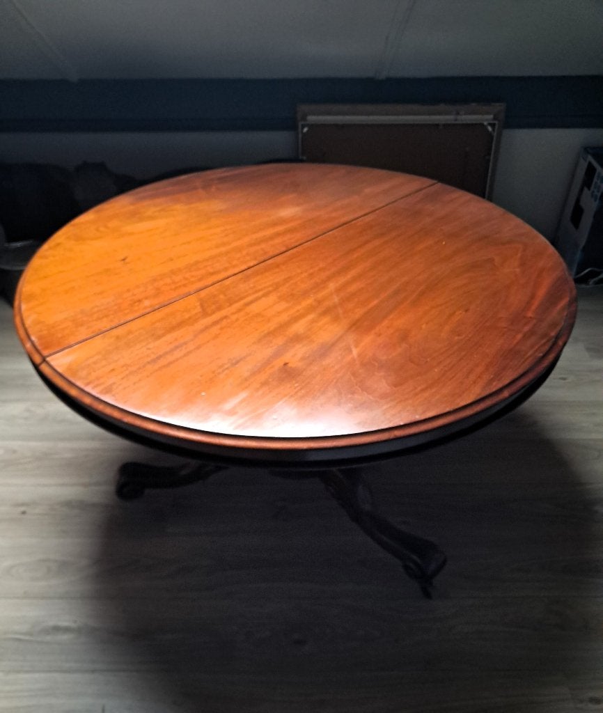 Antieke ronde eettafel met kolom en drie poten, Ophalen