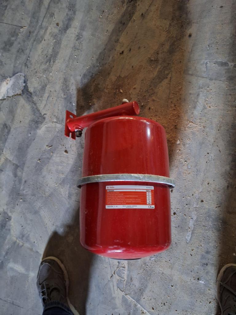Expansievat, Doe-het-zelf en Verbouw, Ophalen, Minder dan 60 cm, Cv-ketel of Combi-ketel, 30 tot 80 cm
