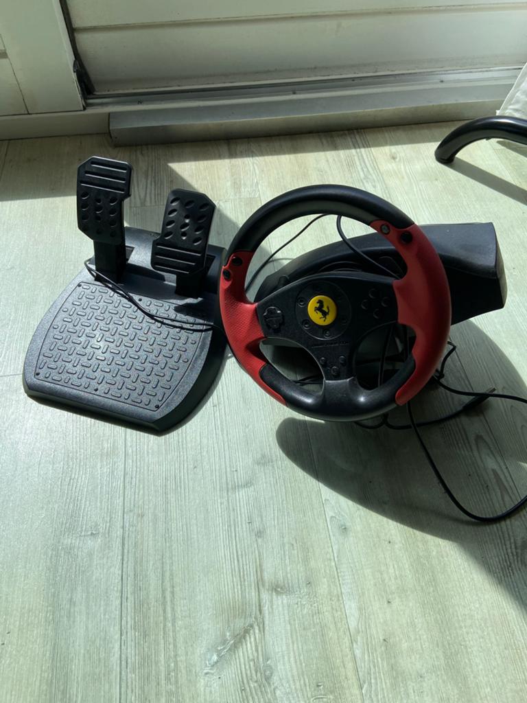 Trustmaster Ferrari 458 spider stuur, Spelcomputers en Games, Ophalen, Zo goed als nieuw