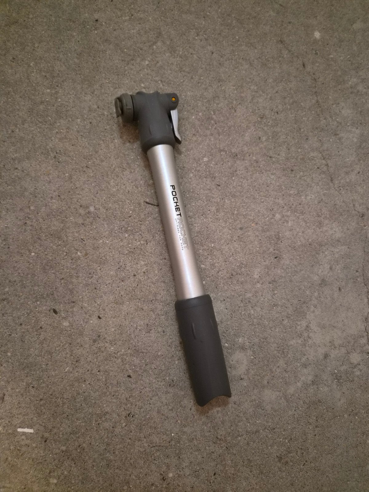 Topeak Pocket Rocket Fietspomp - Compact en Betrouwbaar, Ophalen of Verzenden, Gebruikt