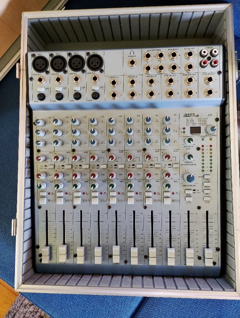 Alesis MultiMix 12FX en nEar05 Experience studiomonitor, Ophalen, Gebruikt, Audio