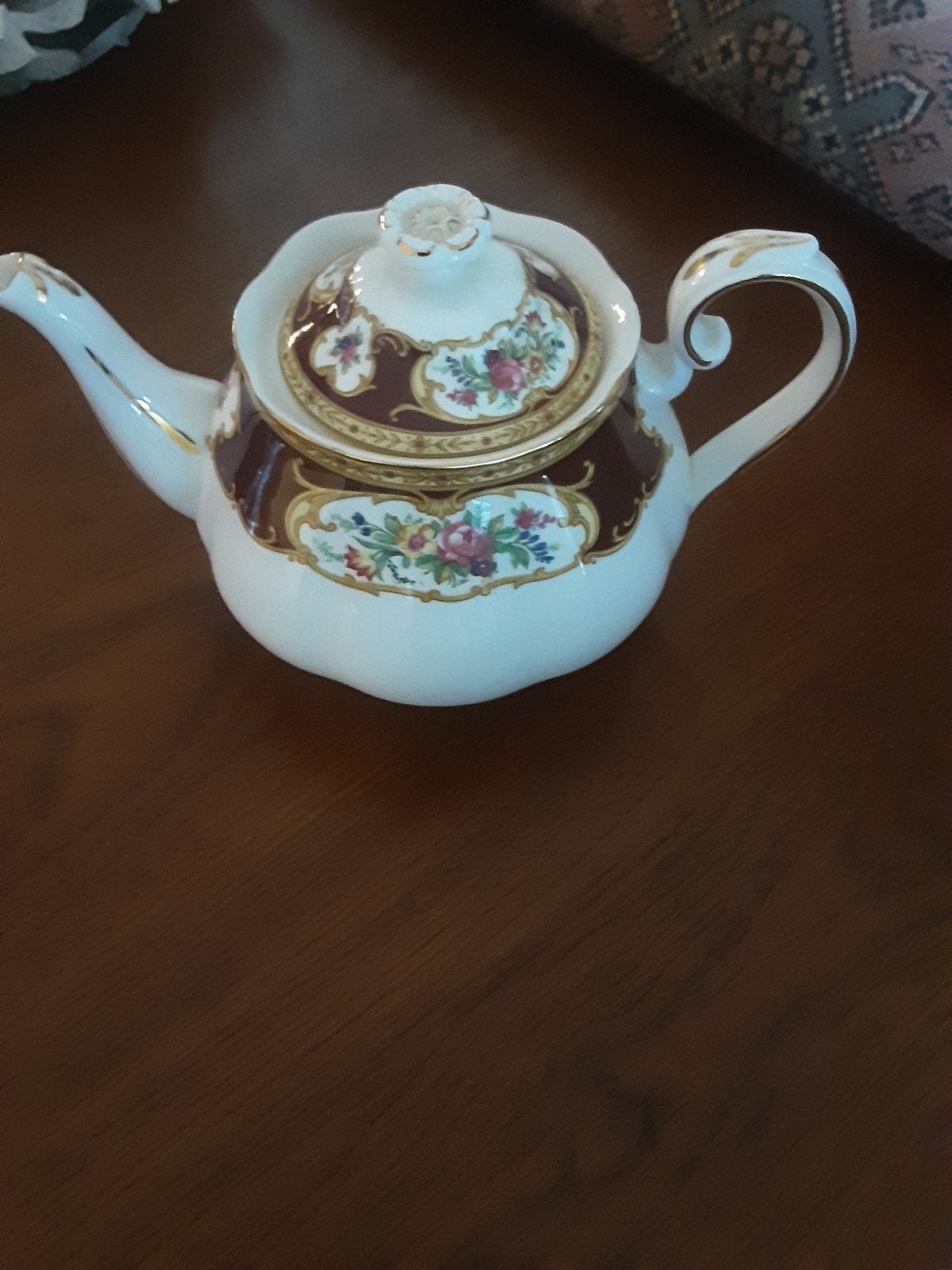 Royal Albert kleine theepot Lady Hamilton, Ophalen of Verzenden
