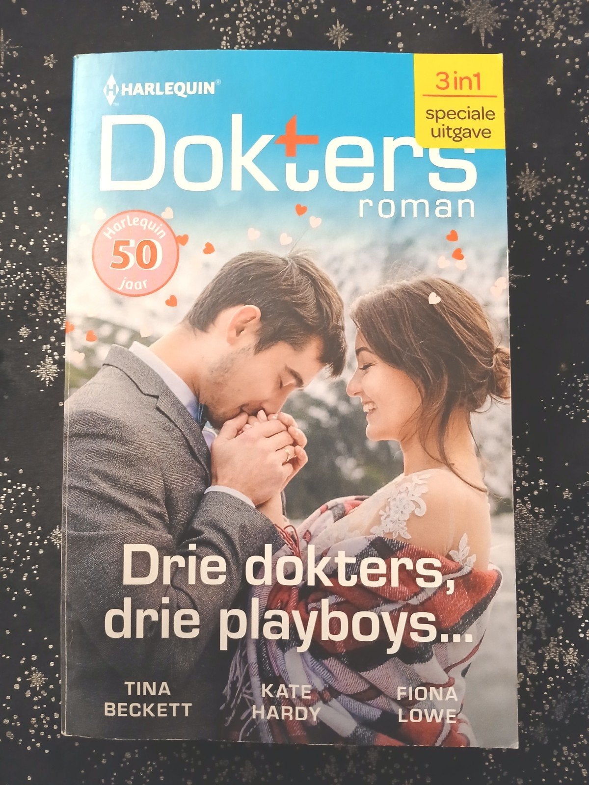 Harlequin Doktersroman: Drie dokters, drie playboys..., Ophalen of Verzenden, Zo goed als nieuw, Nederland, Tina Beckett, Kate Hardy, Fiona Lowe