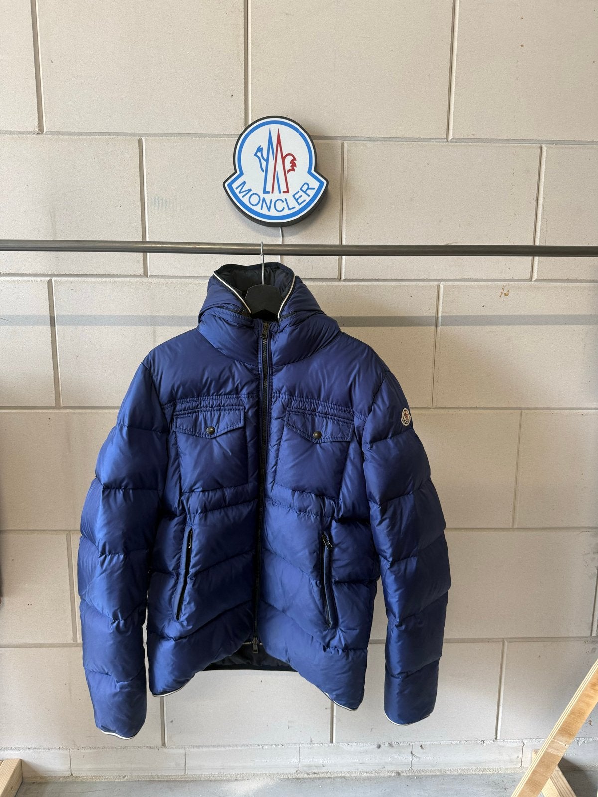 Moncler Winterjas Navy Blauw Maat XL, Ophalen of Verzenden, Zo goed als nieuw, Maat 56/58 (XL), Blauw