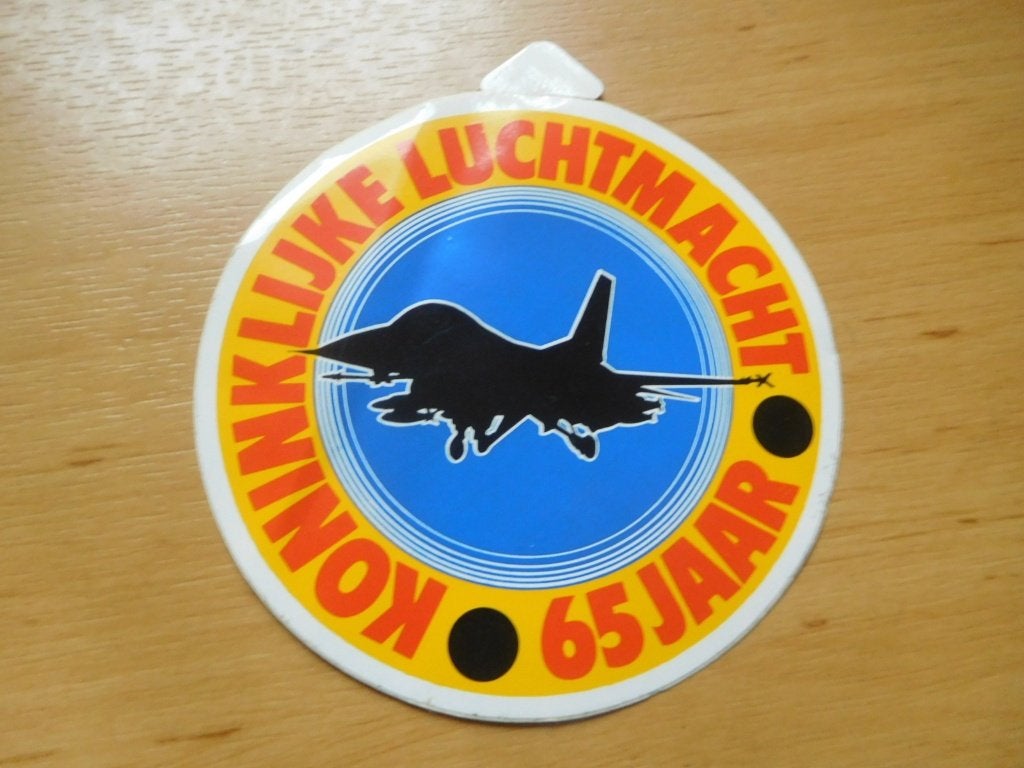 sticker Koninklijke luchtmacht 65 jaar, Verzamelen, Stickers, Verzenden, Zo goed als nieuw