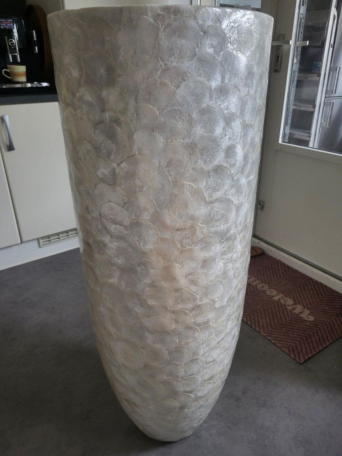 Luxe schelpen vaas!  112 cm hoog., Ophalen