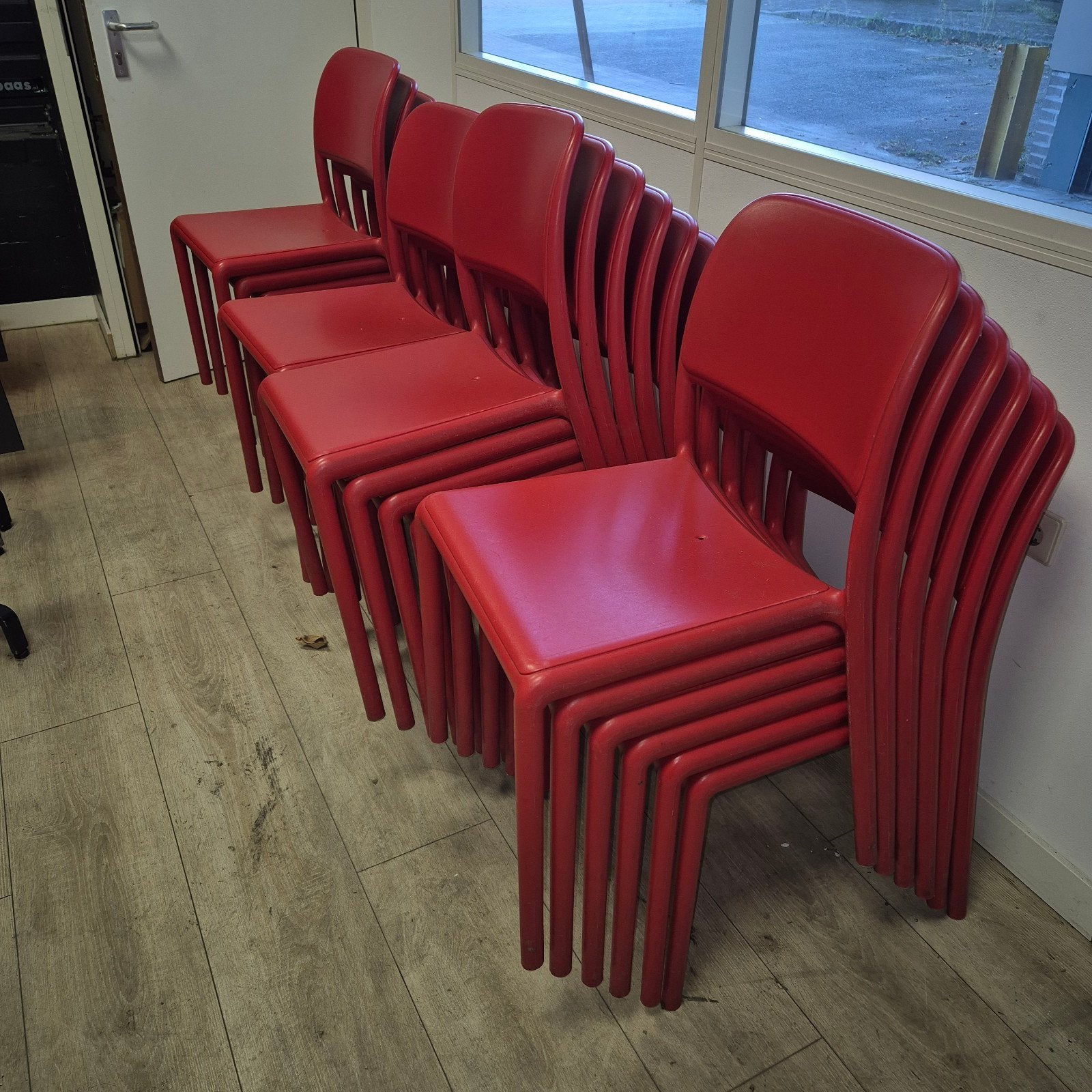 tafels en stoelen, Ophalen, Gebruikt, Onbekend, Onbekend