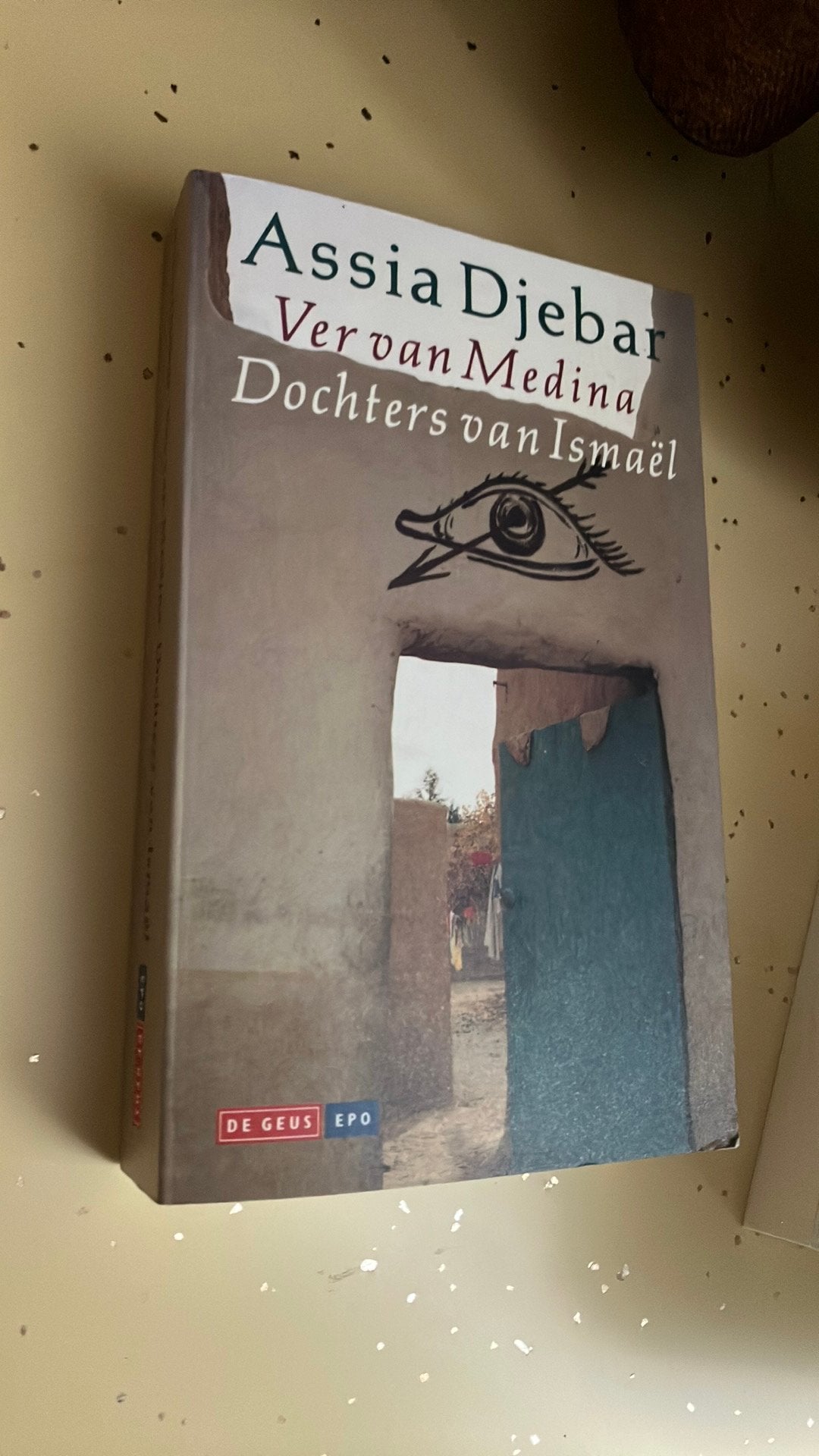 Ver van Medina - Dochters van Ismaël - Assia Djebar, Ophalen of Verzenden, Zo goed als nieuw, A. Djebar, Europa overig