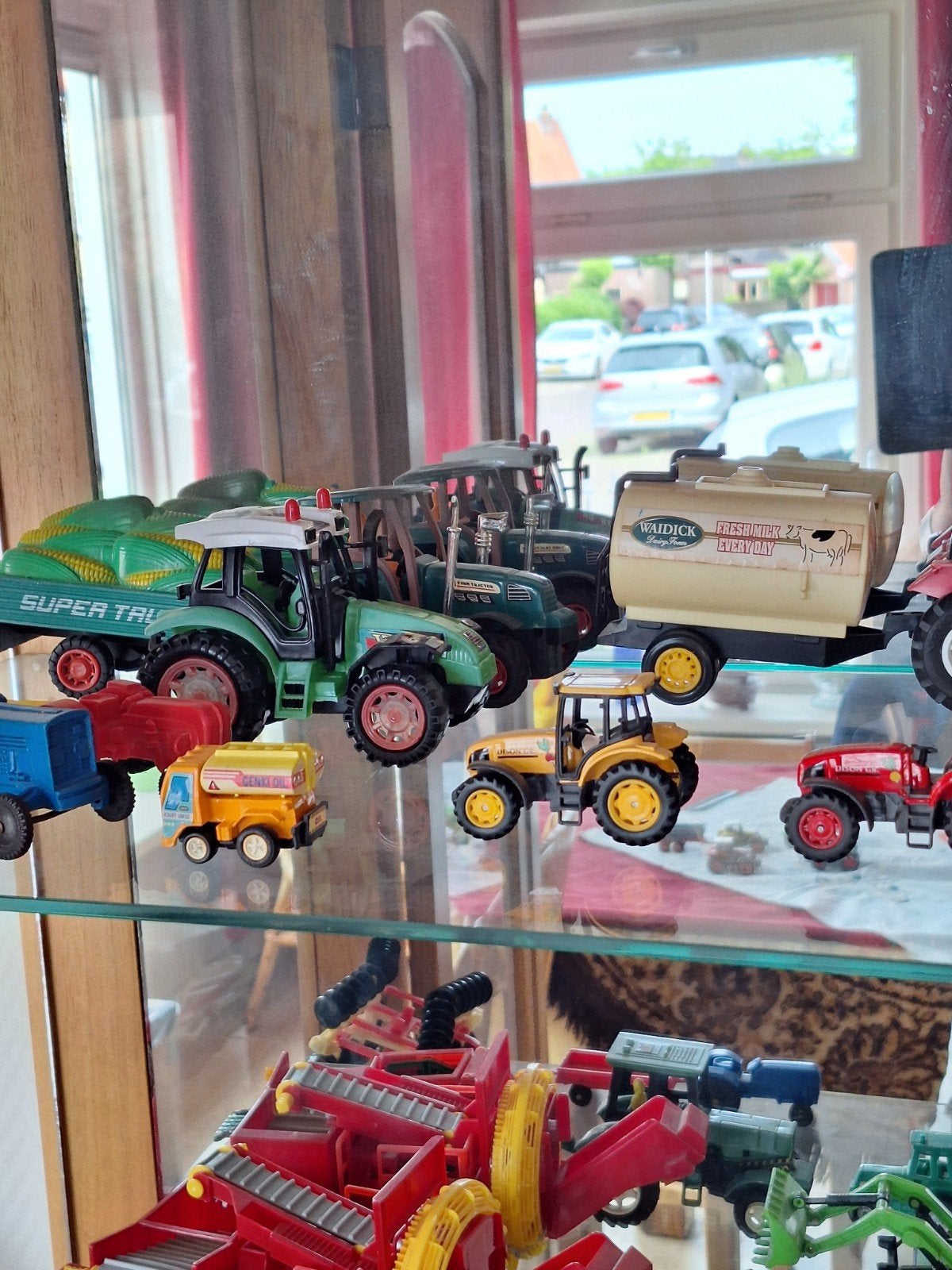 Te koop miniatuur trekkers etc, Ophalen, Groter dan 1:32