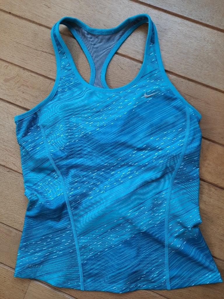 Nike tanktop met BH aqua blauw maat M - nieuw -, Maat 38/40 (M), Blauw, Nieuw, Ophalen of Verzenden