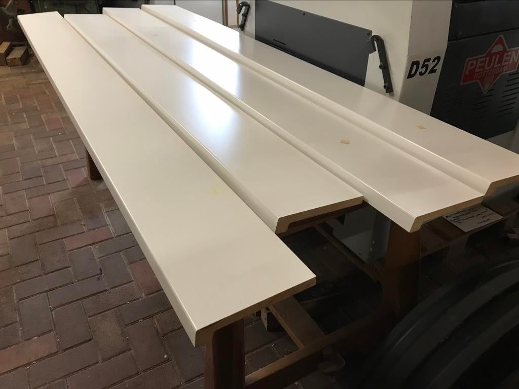 Witte vensterbanken 17mm dik. Overzet vensterbanken, Doe-het-zelf en Verbouw, Plinten en Afwerking, Overige materialen, 7642NS
