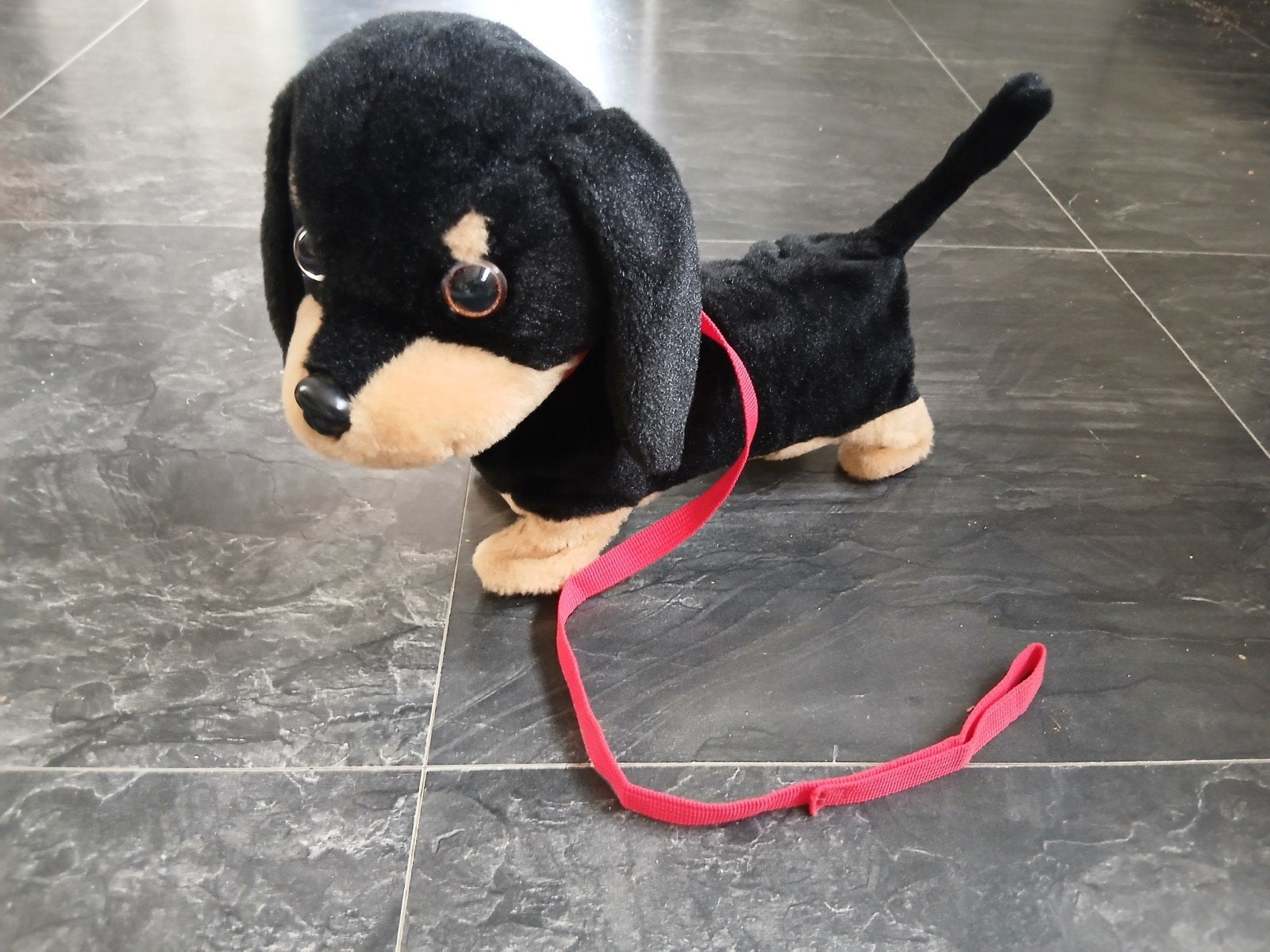 Waggles interactieve teckel knuffel met geluid, Gebruikt, Overige merken, Overige karakters, Zwart