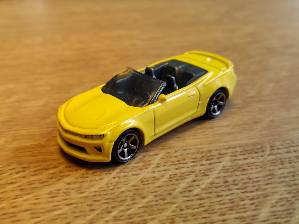 Matchbox Chevy Camaro Cabrio GEEL, Hobby en Vrije tijd, Modelauto's | Overige schalen, Ophalen of Verzenden, Zo goed als nieuw