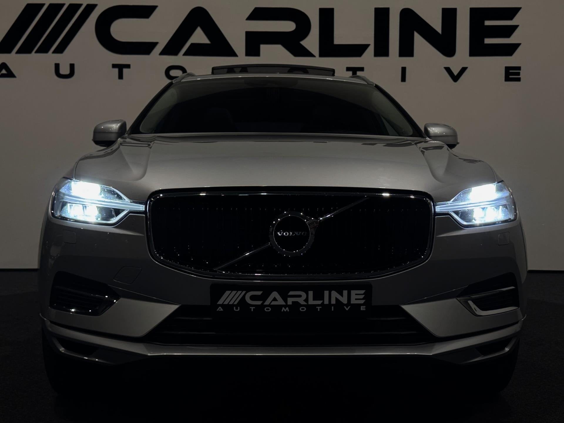 Volvo XC60 2.0 T8 Twin Engine AWD Momentum HYBRIDE PANORAMA, Auto's, Dealer onderhouden, Gebruikt, 1969 cc, 320 pk