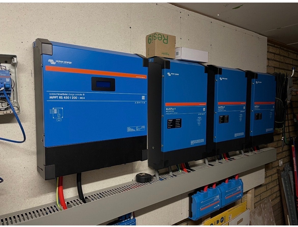 Victron MultiPlus-II 48V 5000VA & SmartSolar MPPT RS 450/200, Doe-het-zelf en Verbouw, Zonnepanelen en Toebehoren, Ophalen, Zo goed als nieuw