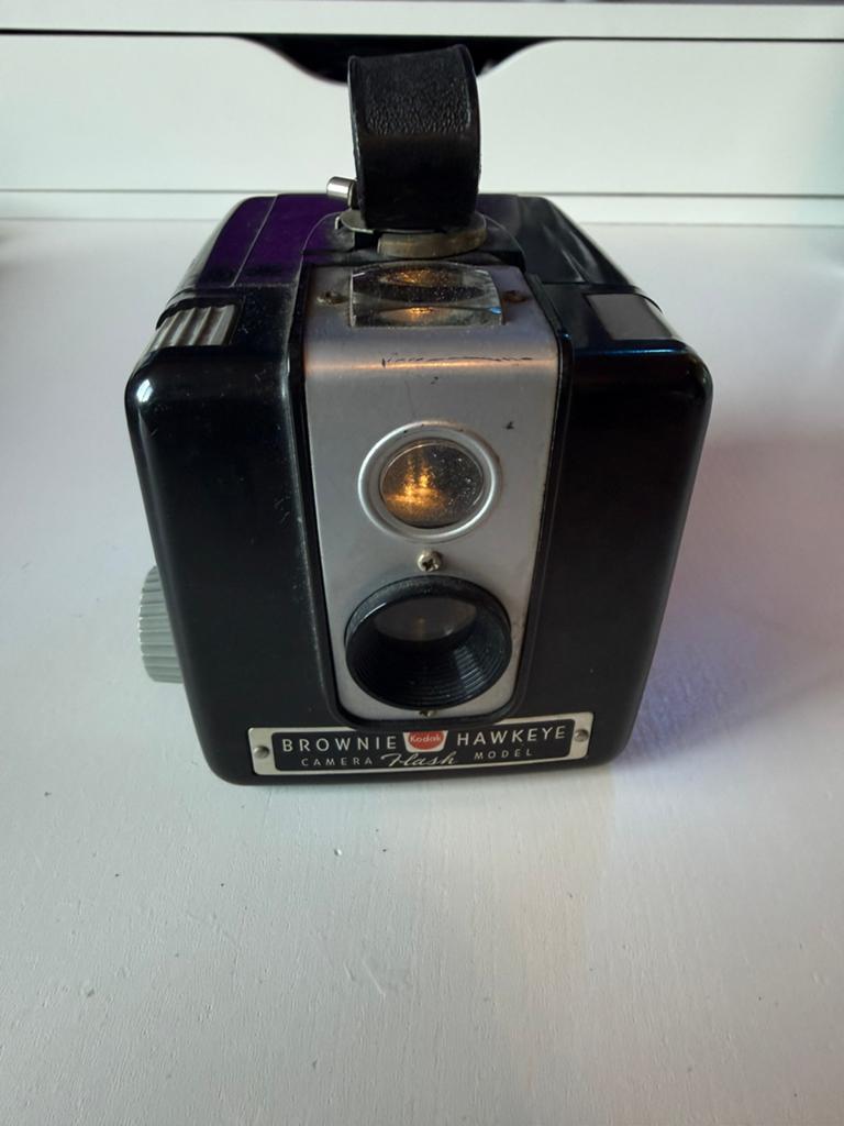 Vintage Kodak Brownie Hawkeye Flash Model – Box Camera, Ophalen of Verzenden, Zo goed als nieuw, Compact, Kodak