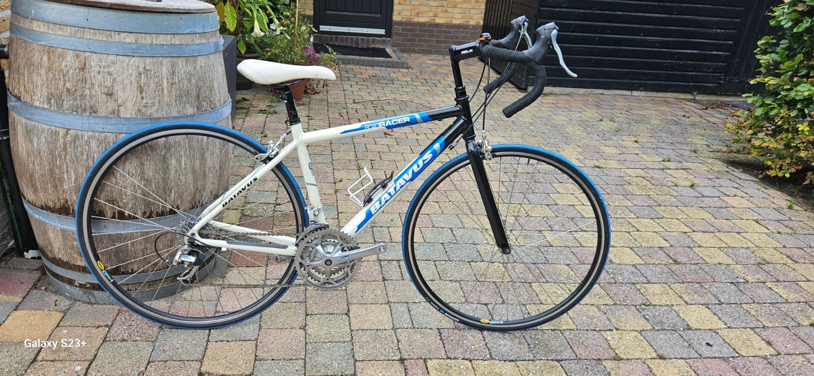 Batavus Road Racer – maat 45 – Shimano Sora 3x8 – nieuwe cas, Ophalen, 28 inch, Gebruikt, Velgrem