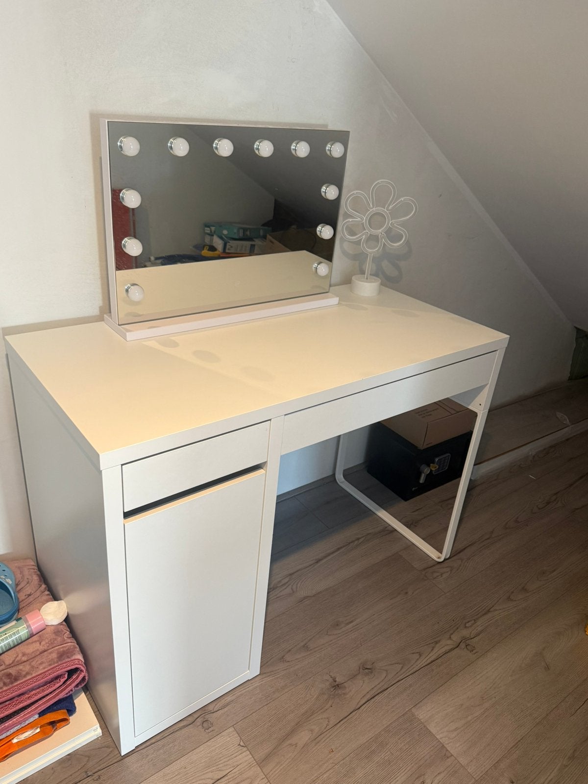 Kaptafel IKEA Micke, Ophalen, Zo goed als nieuw