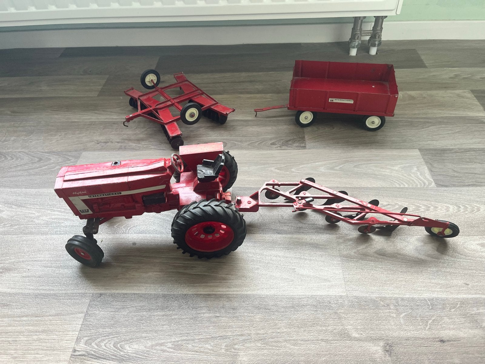 Vintage International farmall966 hydro trekker, Ophalen of Verzenden, Gebruikt