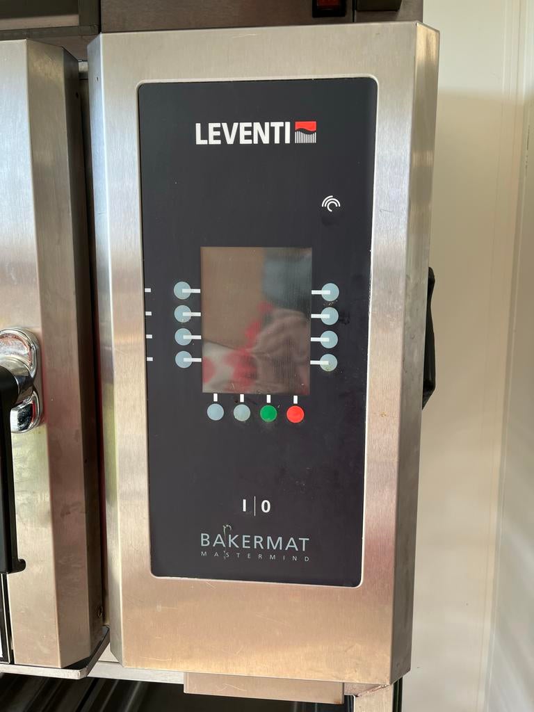 Leventi Bakermat Mastermind hete luchtoven, Gebruikt, Oven, Hete lucht, Ophalen of Verzenden