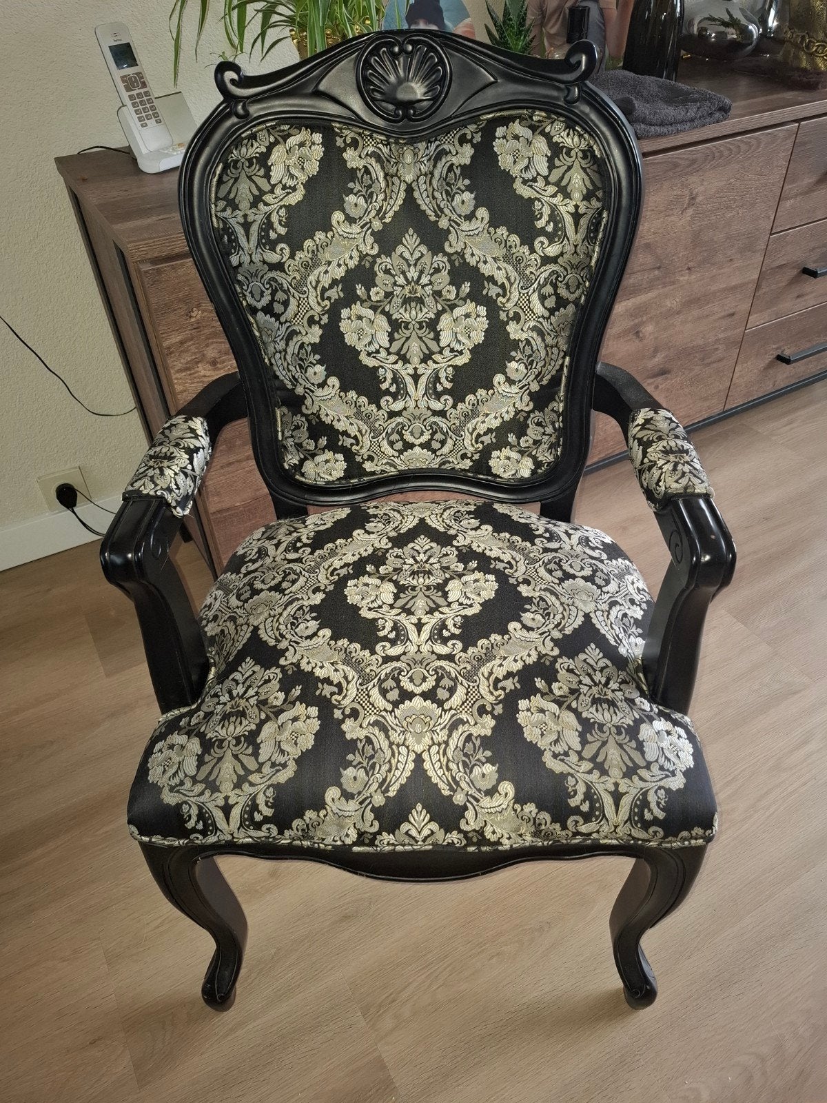 Stoel brocante  in goede staat, Ophalen