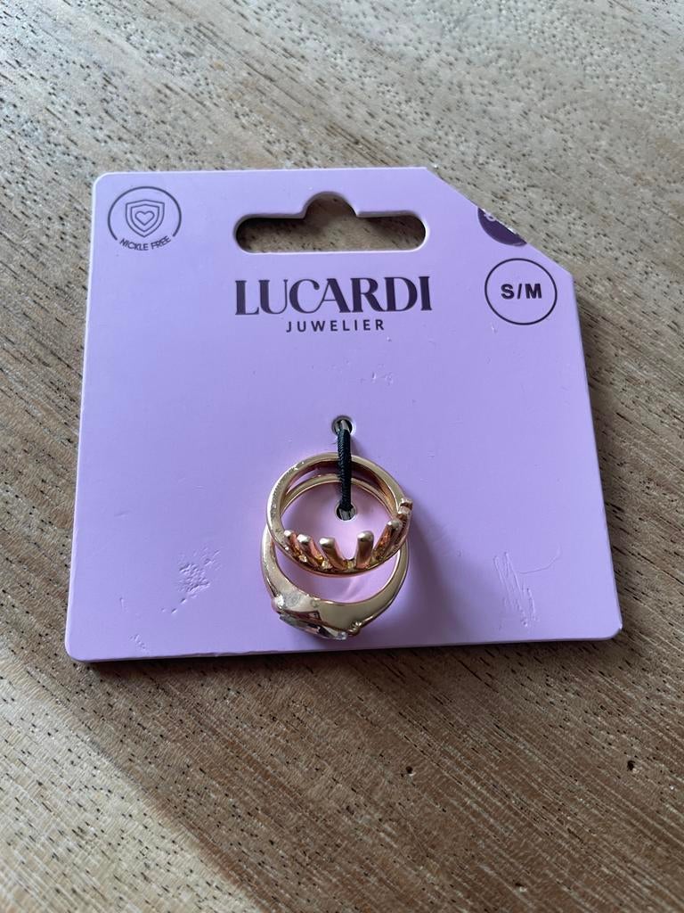 Setje goudkleurige ringen, maat S/M, Nieuw, Ophalen of Verzenden, Kleiner dan 17, Dame