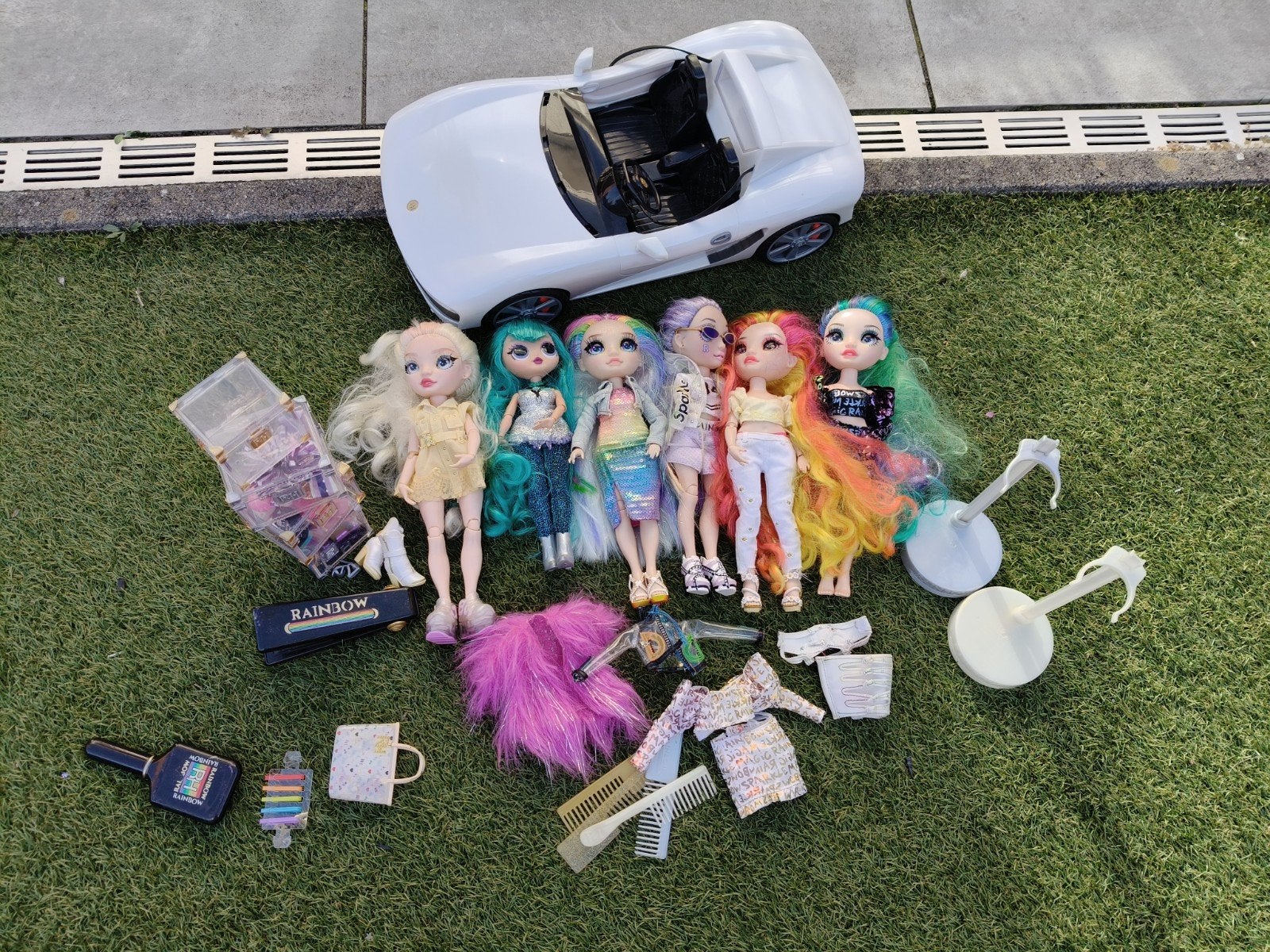 6 Rainbow High poppen met auto en accessoires, Ophalen of Verzenden, Zo goed als nieuw, Overige typen