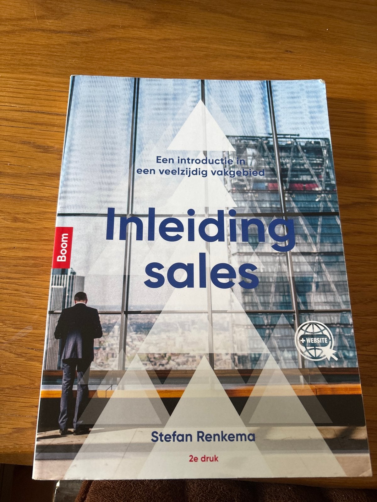 Inleiding sales - Stefan Renkema (2e druk), Ophalen of Verzenden, Gelezen, Economie en Marketing
