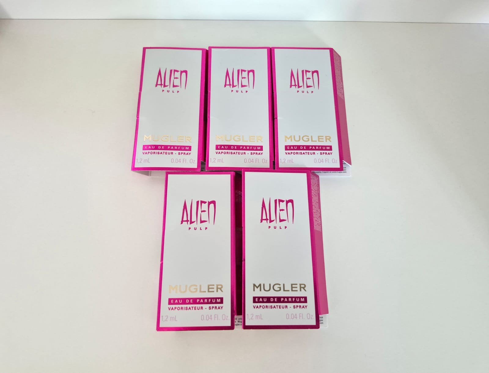 Nieuw 5x Mugler Alien Pulp Parfum samples 1,2 ml, Ophalen of Verzenden, Nieuw, Overige kleuren, Gehele gezicht