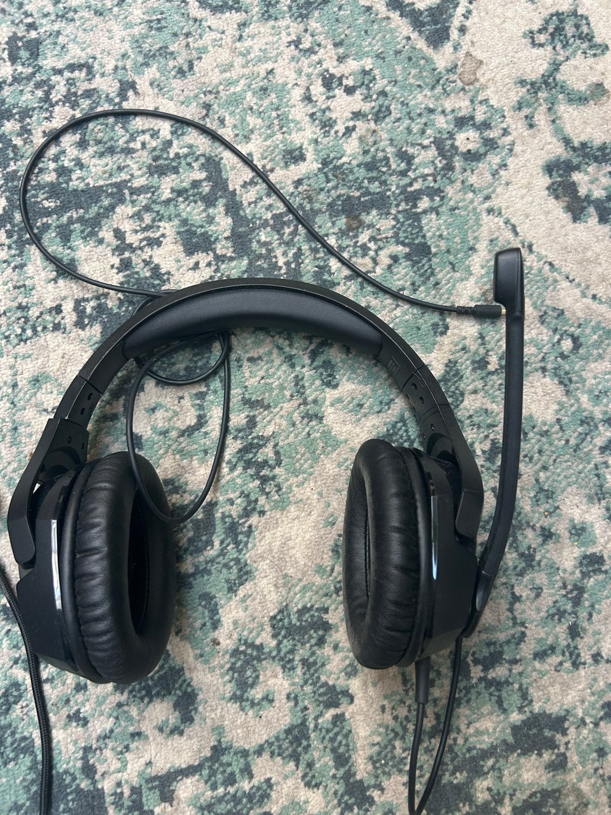 Playstaion headset Zwart BIEDEN!, Audio, Tv en Foto, Koptelefoons, HyperX, Gebruikt, Ophalen of Verzenden, Over-ear
