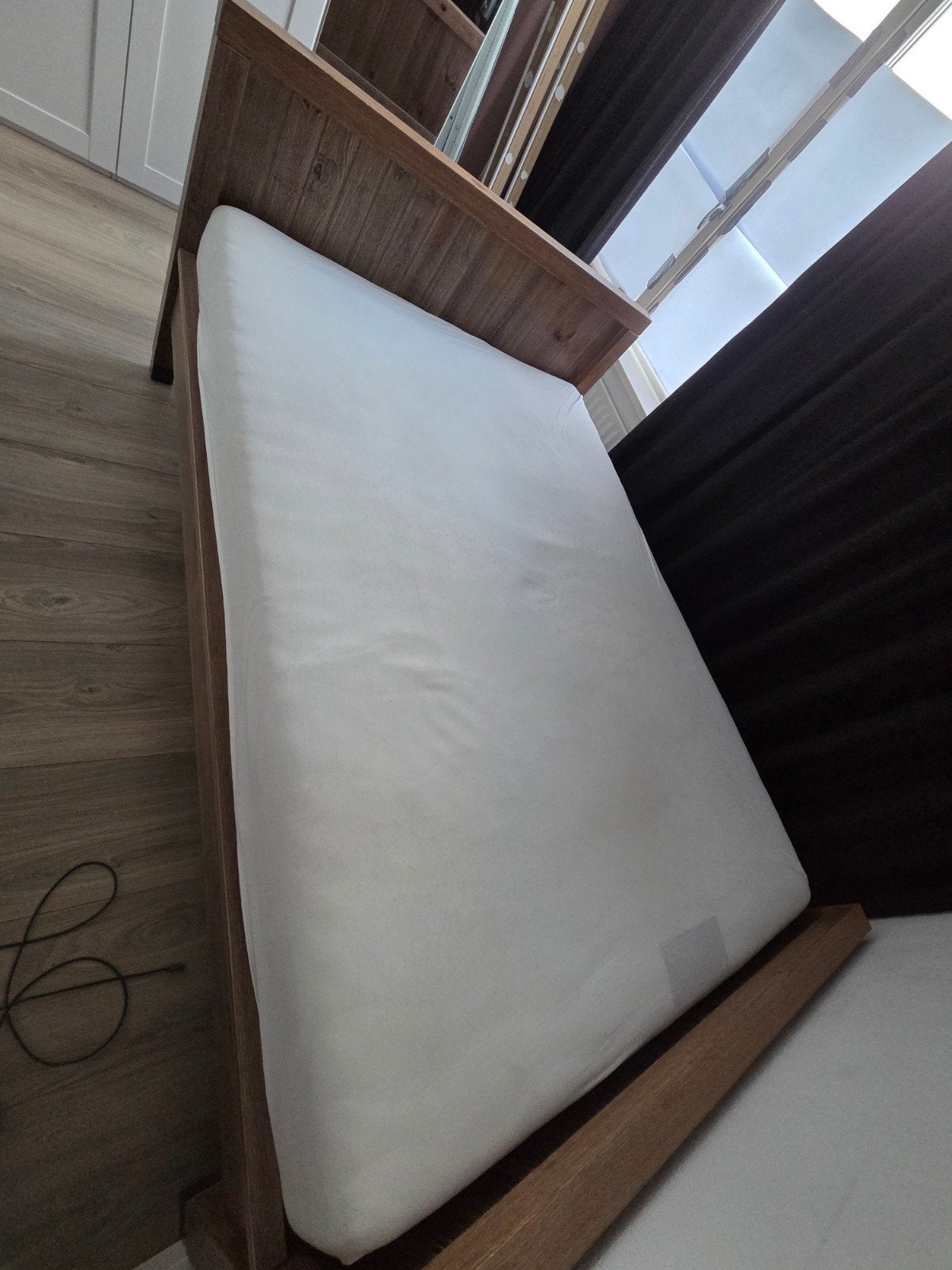 Compleet bed 140x200 cm met matras, Gebruikt, Tweepersoons, 200 cm, Hout