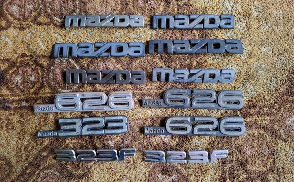 MAZDA auto emblemen, Ophalen of Verzenden, Gebruikt, Auto's