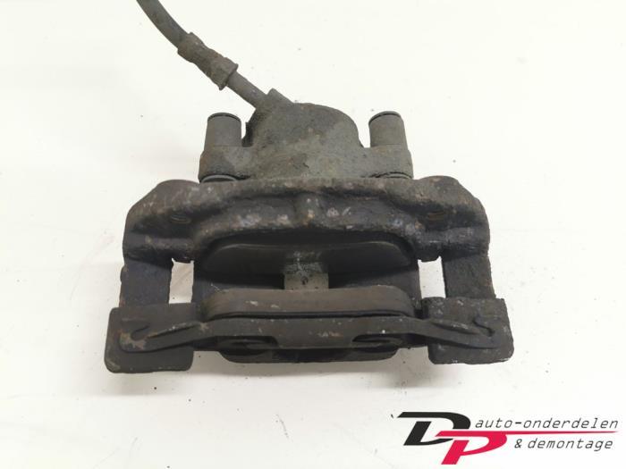 Remklauw (Tang) rechts-voor van een BMW 3-Serie, Gebruikt, -, -, Ophalen of Verzenden