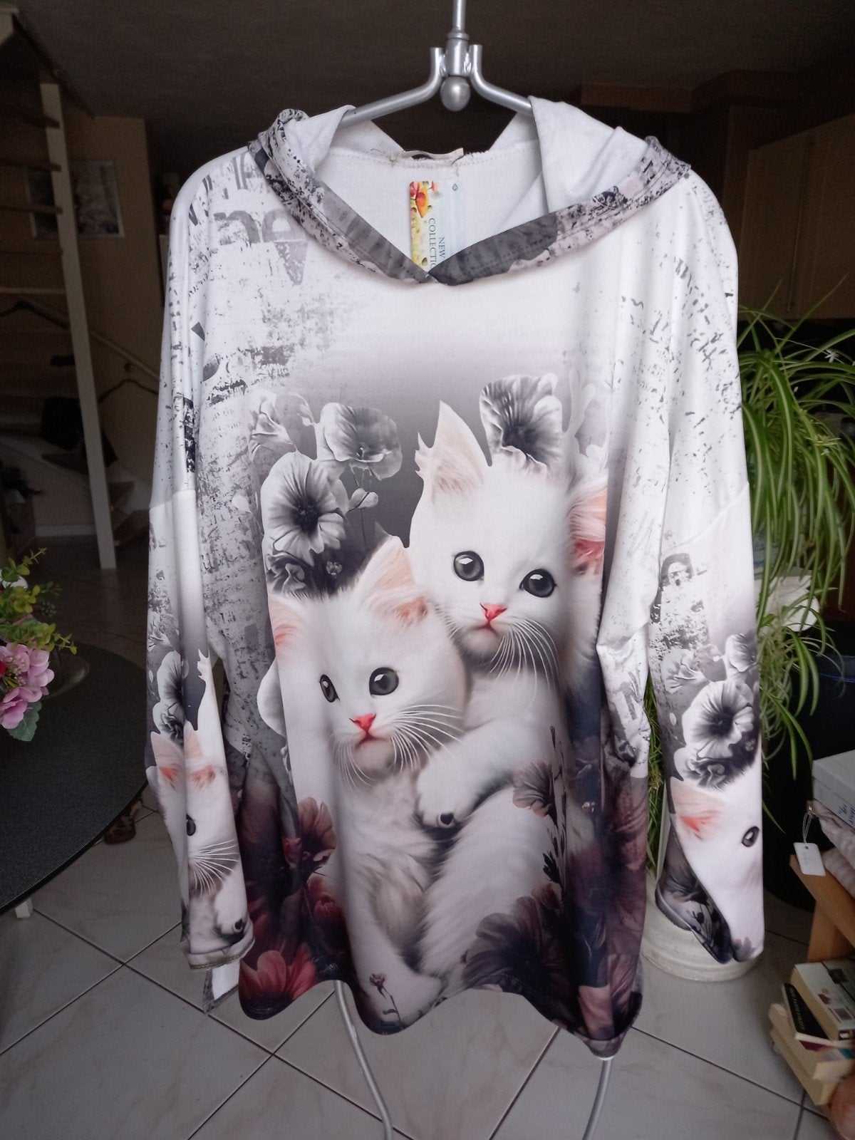 Nieuwe sweater met schattige witte poezen, maat 46, Ophalen of Verzenden, Nieuw, Maat 42/44 (L), Wit