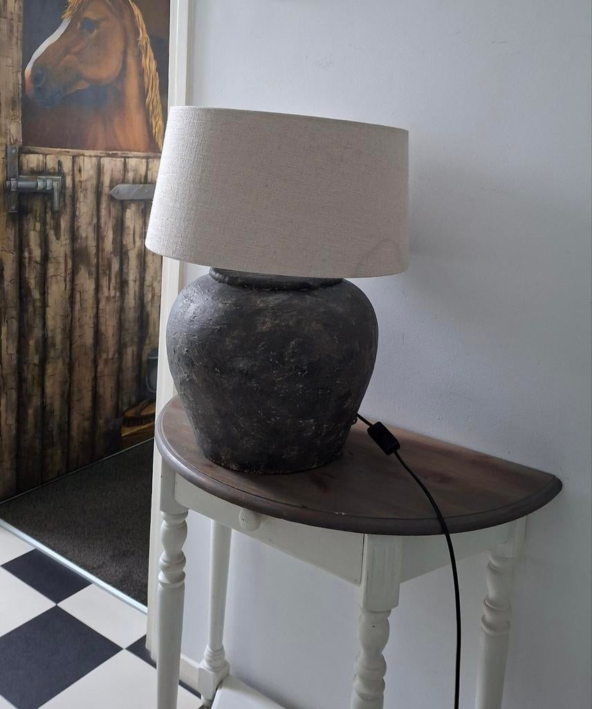 Lamp met kap, Ophalen, 50 tot 75 cm
