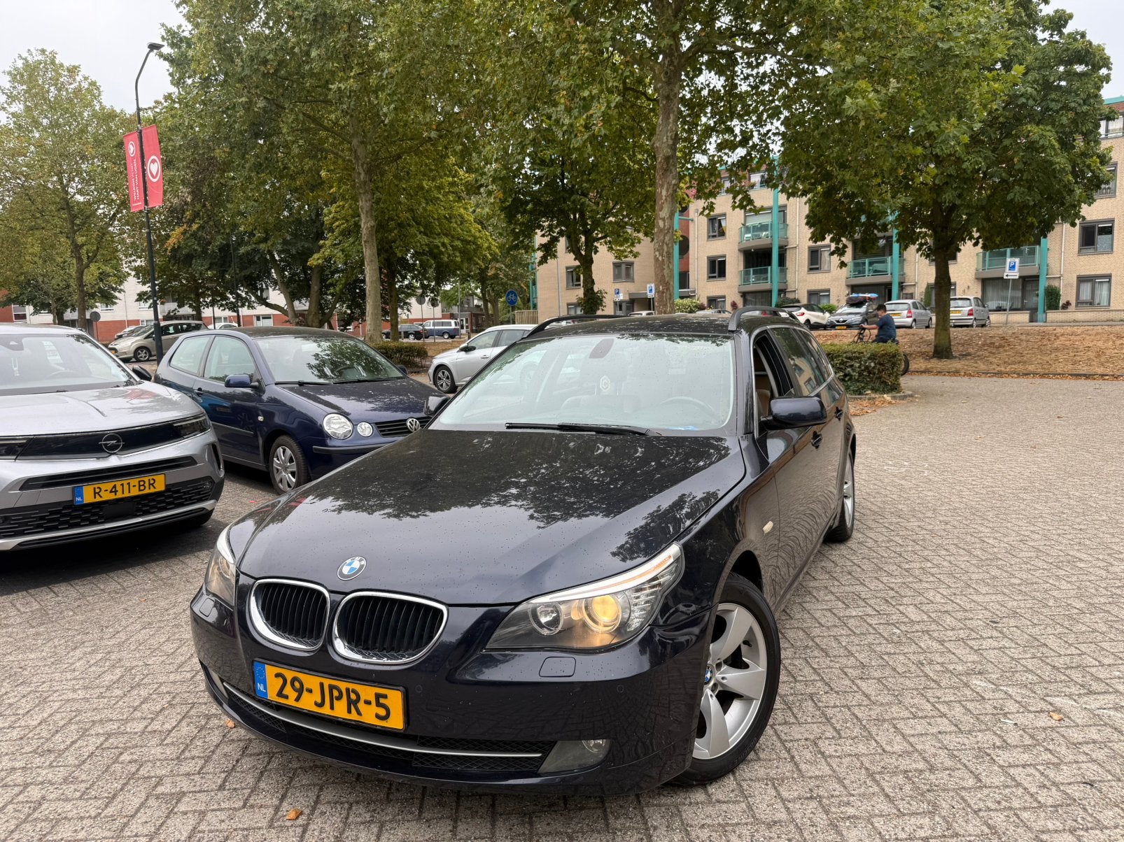 BMW 5-Serie 2.0 I 520 Touring 120KW AUT 2009 Blauw, Auto's, Automaat, Achterwielaandrijving, 4 cilinders, Blauw