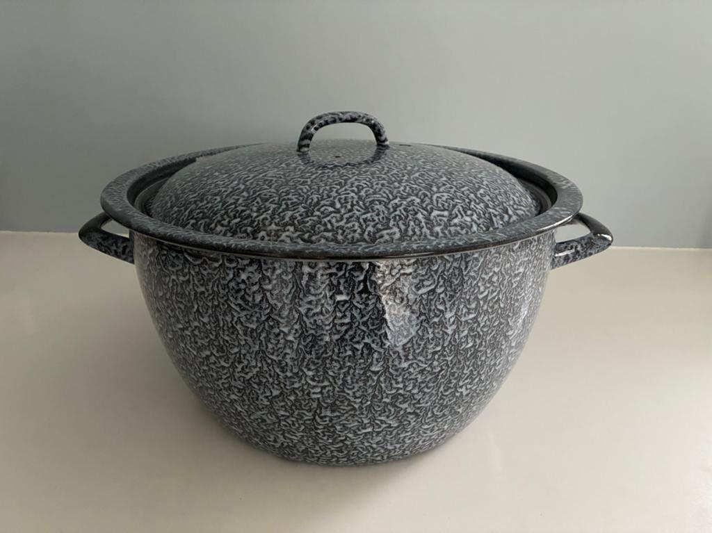 Enorm grote emaille soeppan met wolkjes motief, Ophalen, Gebruikt, Overige materialen, Kookpan of Snelkookpan