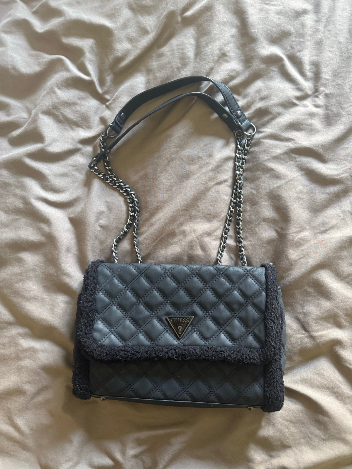 Guess tas , Zo goed als nieuw, Ophalen of Verzenden, Zo goed als nieuw, Zwart, Schoudertasje
