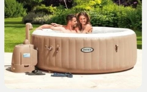 Jacuzzi lees omschrijving, Tuin en Terras, Bubbelbaden en Hottubs, Ophalen, Gebruikt, Afdekzeil, Opblaasbaar