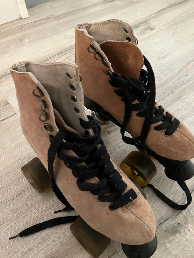 Vintage Suede Roller Boots, maat 38, ZGAN, Ophalen of Verzenden, Zo goed als nieuw, Kunstschaatsen, Overige merken