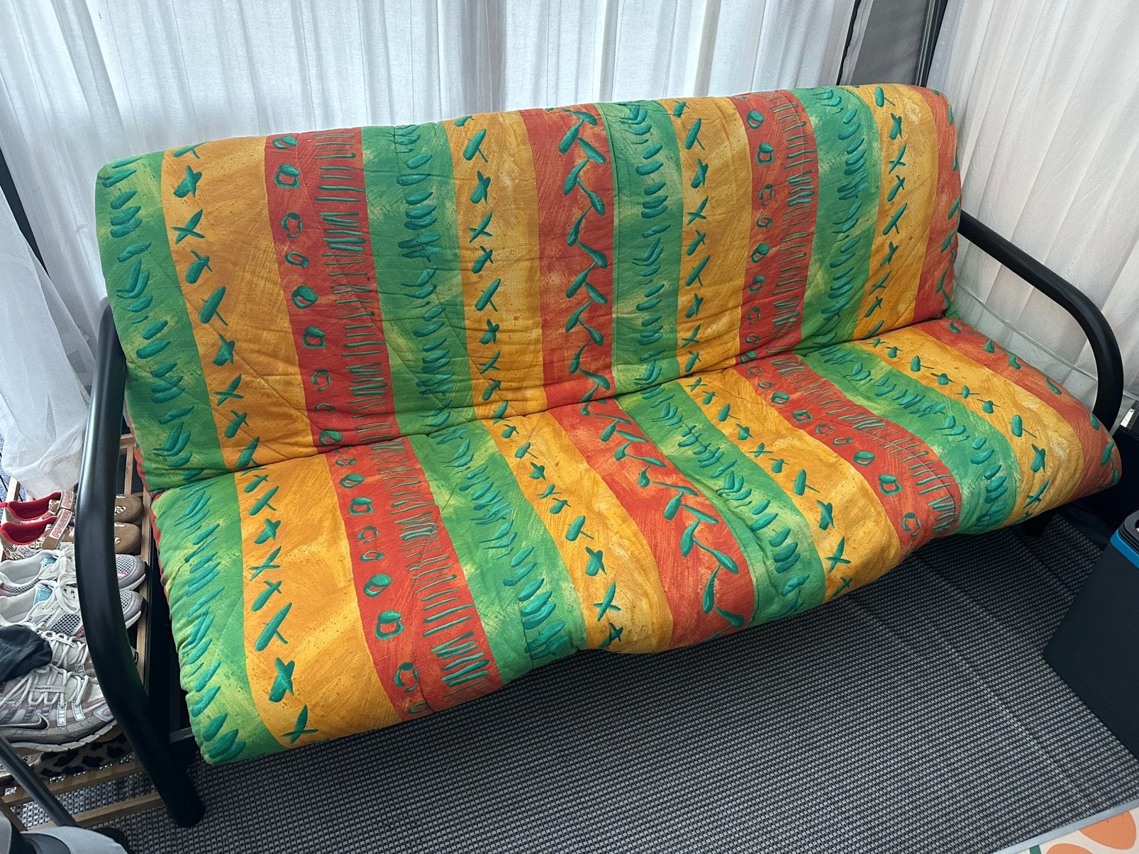 slaapbank 140x200, Zwart, Tweepersoons, Zo goed als nieuw, 200 cm