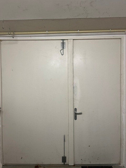 Volledige openslaande garagedeur met geïntegreerde loopdeur, Ophalen, Gebruikt, Garagedeur, 120 cm of meer
