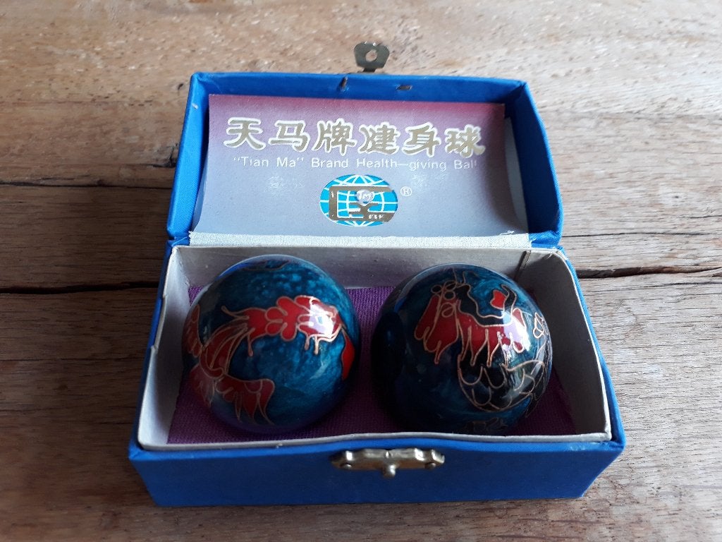 Set Baoding ballen donkerblauw, drakendesign, in doosje., Ophalen of Verzenden, Nieuw, Overige typen