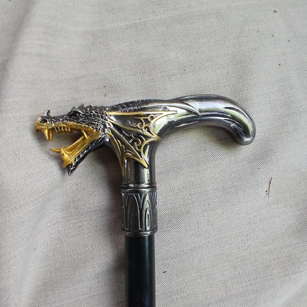 Fantasy, larp. metalen wandelstok met draak,, Ophalen of Verzenden