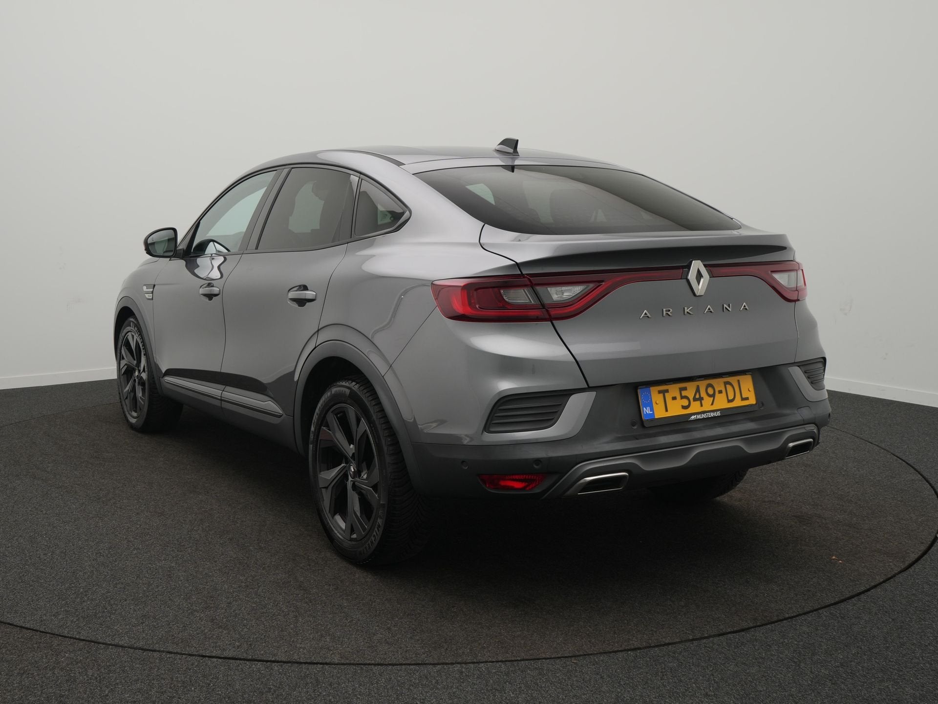 Renault Arkana 1.3 Mild Hybrid 160 R.S. Line - RIJKLAARPRIJS, Auto's, Gebruikt, 4 cilinders, Bedrijf, 1322 kg