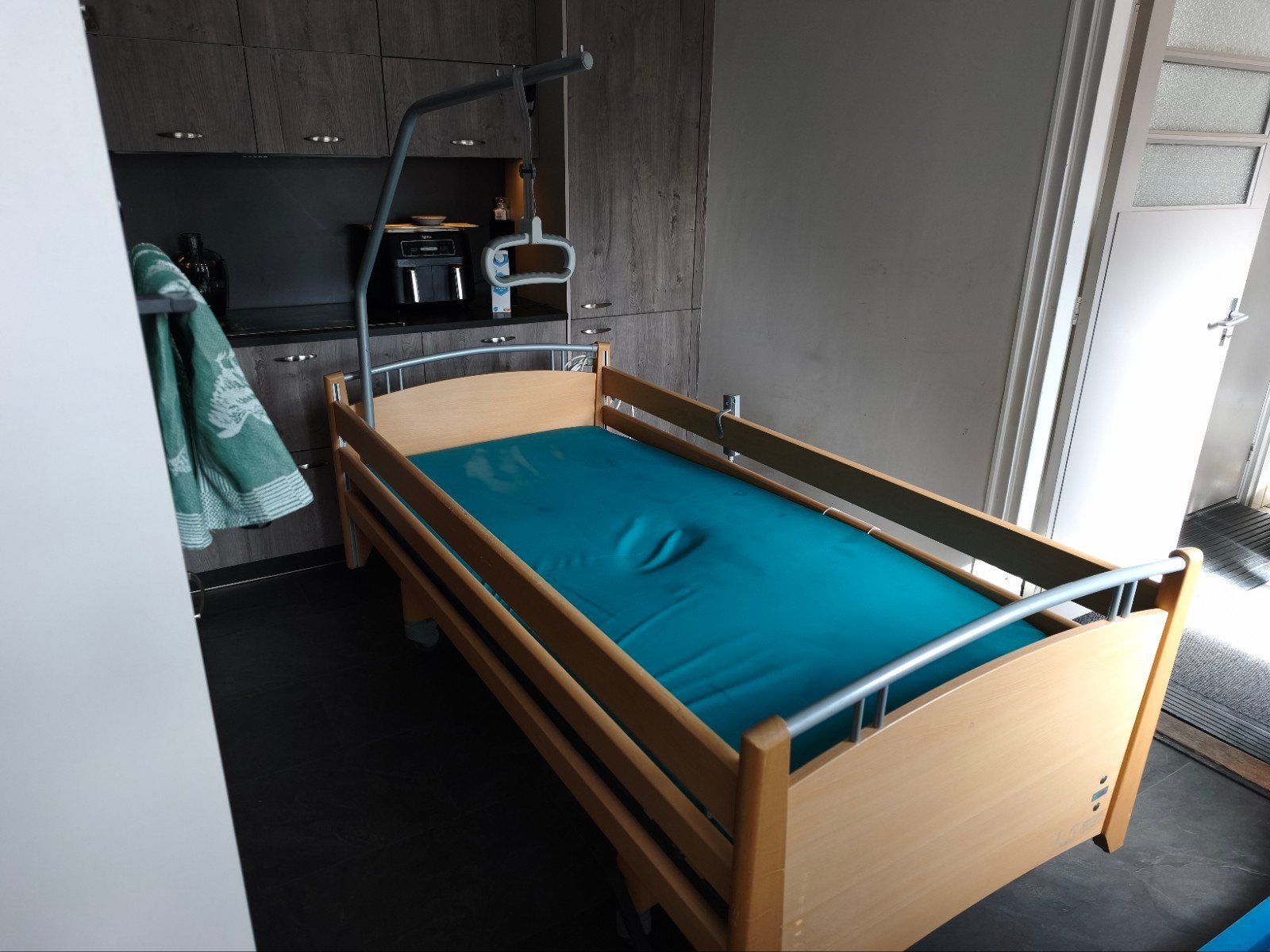 Hoog laag bed, Ophalen, Overige materialen, 200 cm, Hoog laag bed